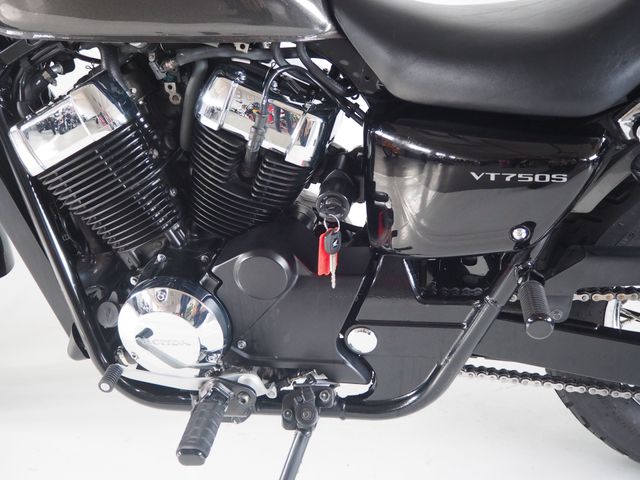 honda - vt-750-s-shadow