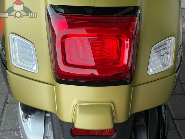 vespa - gts-supersport-300-ie-abs