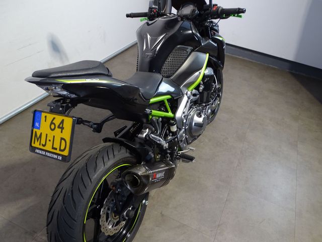 kawasaki - z900
