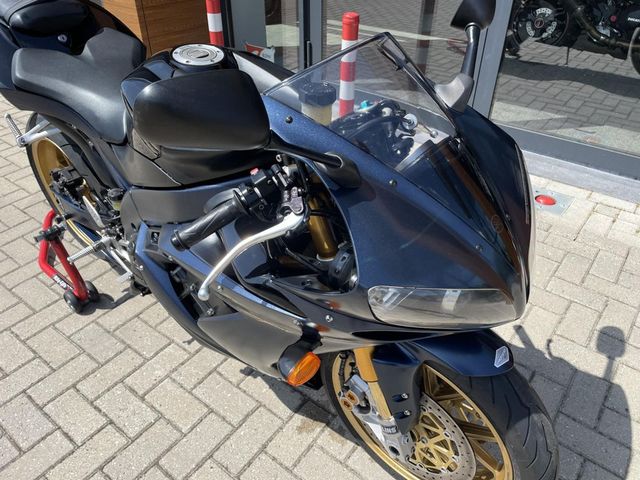yamaha - yzf-r1-sp