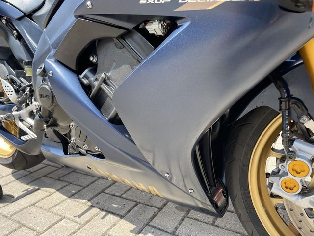 yamaha - yzf-r1-sp