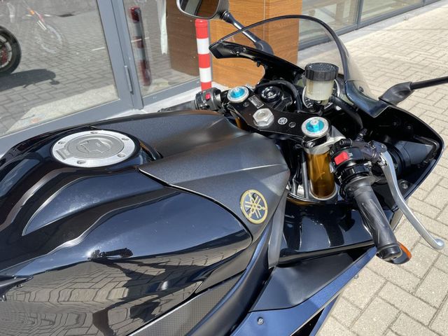 yamaha - yzf-r1-sp