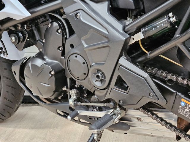 kawasaki - versys-650-grand-tourer