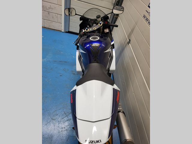 suzuki - gsx-r-750