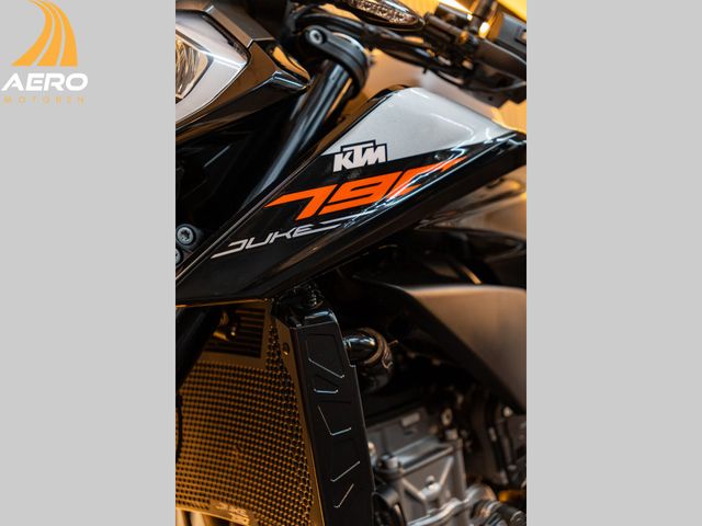 ktm - 790-duke