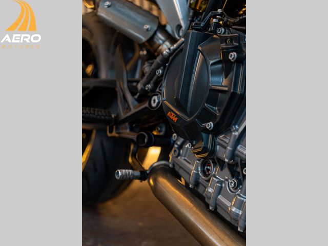ktm - 790-duke