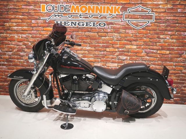 harley-davidson - heritage-softail-classic-flstc