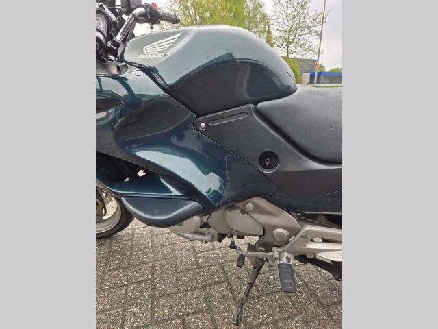 honda - nt-650-v-deauville
