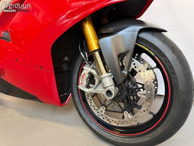 ducati - panigale-v4-s