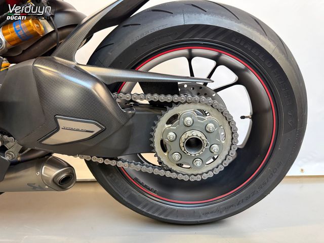 ducati - panigale-v4-s