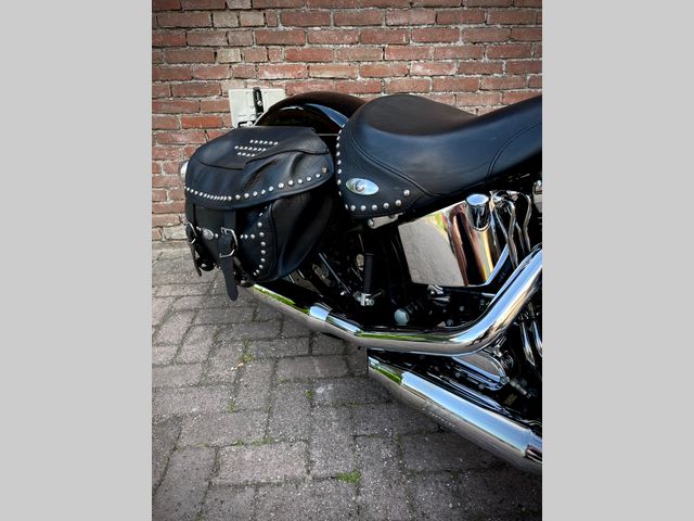harley-davidson - heritage-softail-classic-flstc