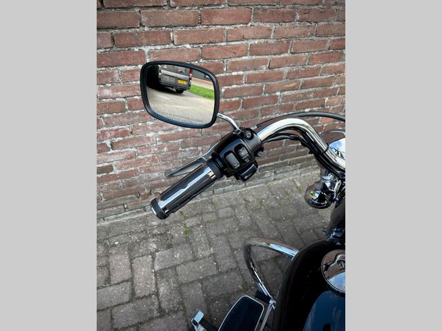 harley-davidson - heritage-softail-classic-flstc