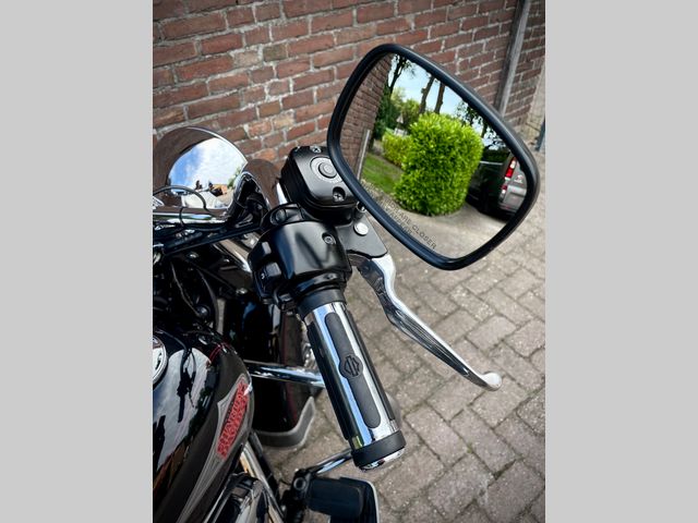 harley-davidson - heritage-softail-classic-flstc