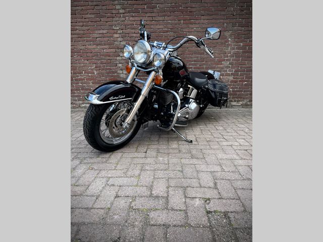 harley-davidson - heritage-softail-classic-flstc
