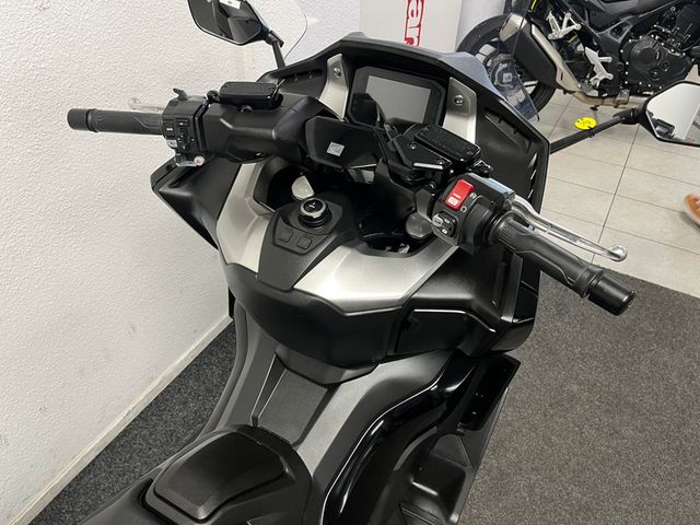 honda - forza-750