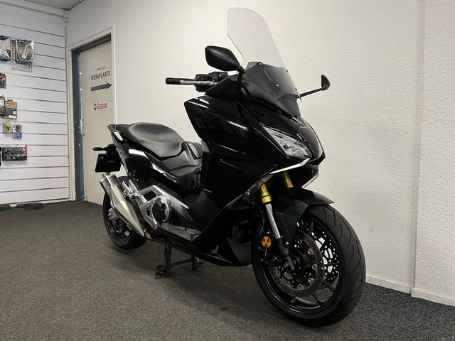 honda - forza-750