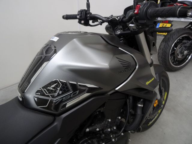 honda - cb-750-hornet