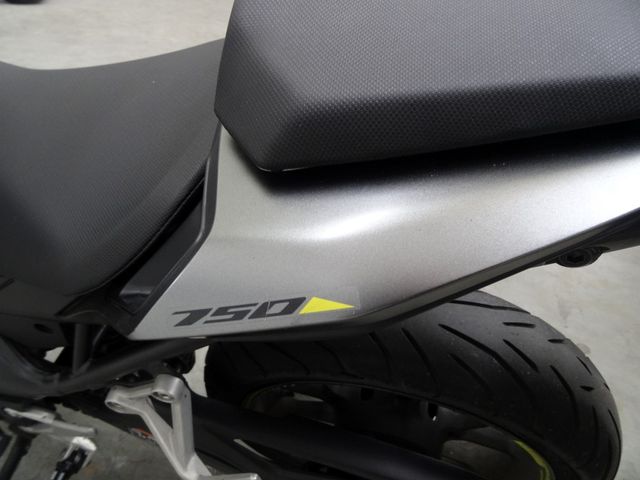 honda - cb-750-hornet