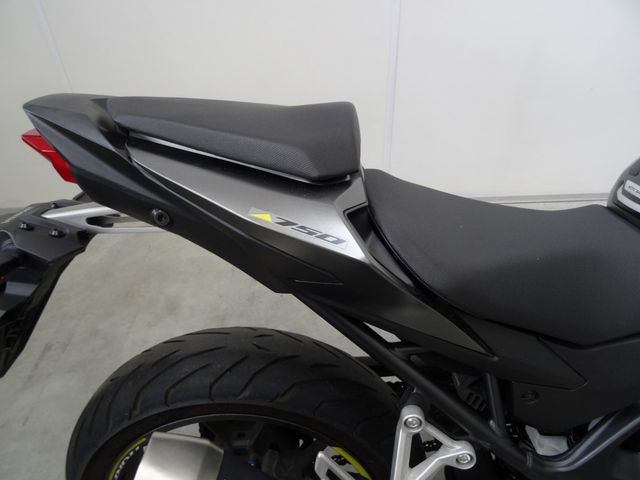 honda - cb-750-hornet