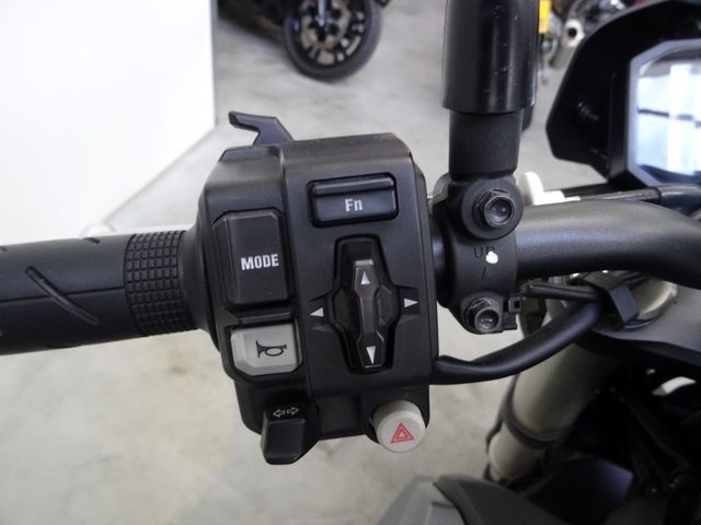 honda - cb-750-hornet