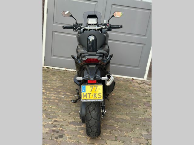 honda - x-adv