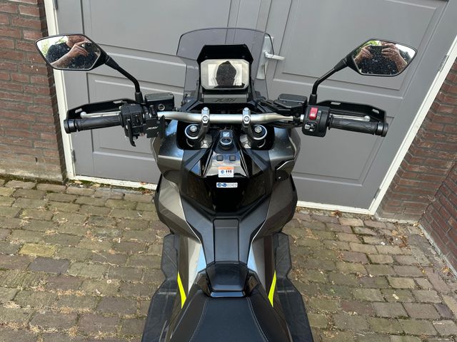 honda - x-adv