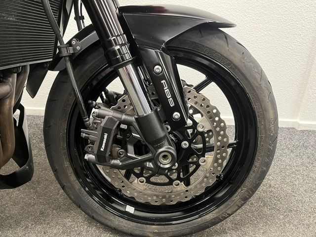 kawasaki - z1000-abs