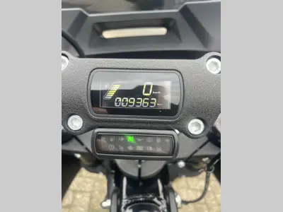 HARLEY-DAVIDSON LOW RIDER ST FXLRST – foto 4