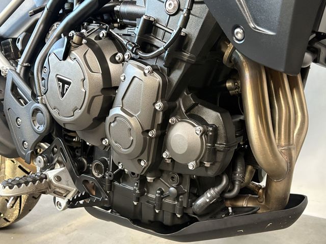 triumph - tiger-900-gt