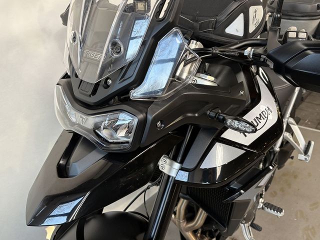 triumph - tiger-900-gt