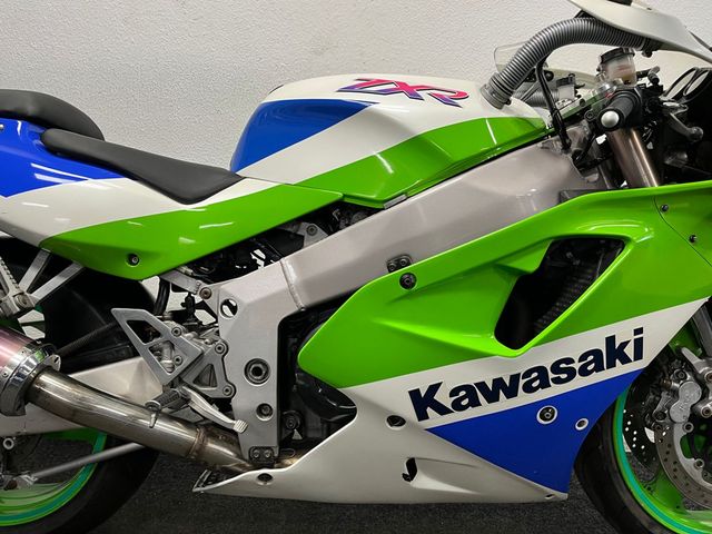 kawasaki - zxr-750