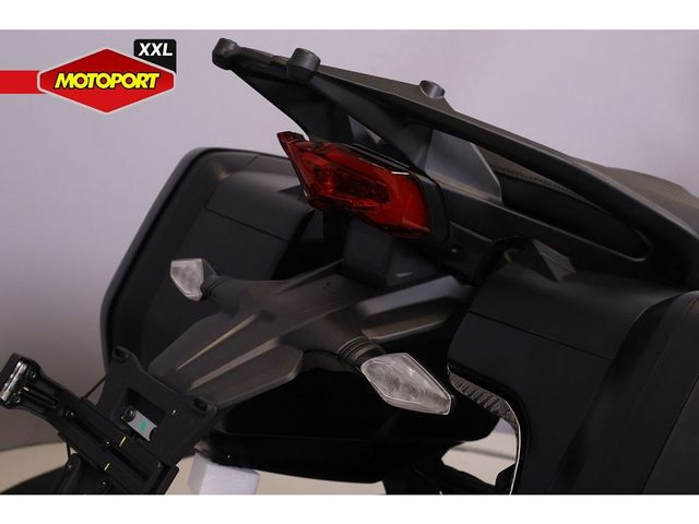 ducati - multistrada-v4-s-sport