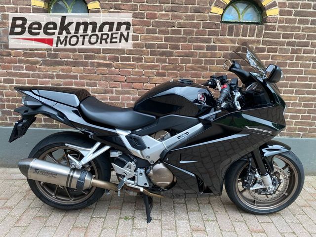 honda - vfr-800