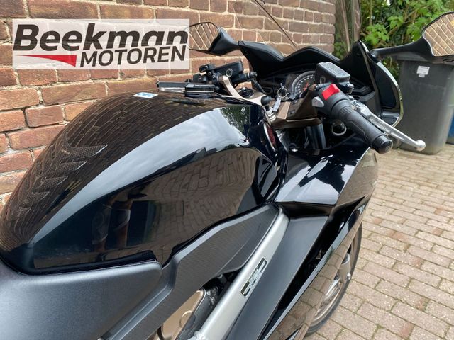 honda - vfr-800