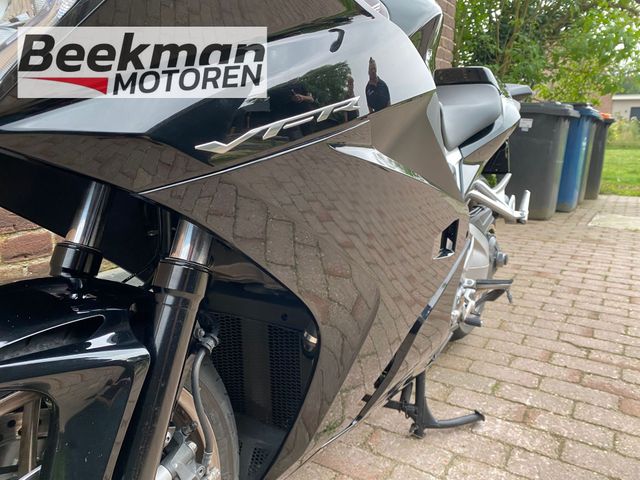 honda - vfr-800