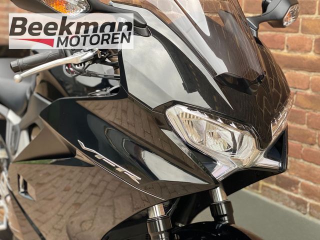 honda - vfr-800
