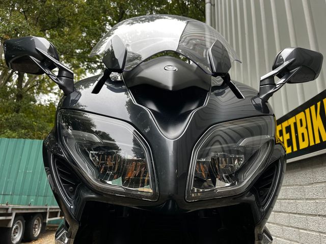 yamaha - fjr-1300