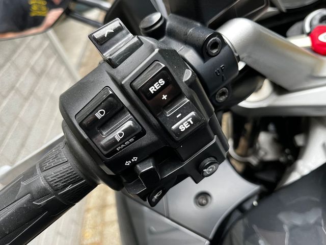 yamaha - fjr-1300