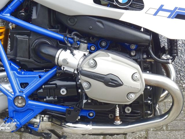 bmw - hp-2-megamoto