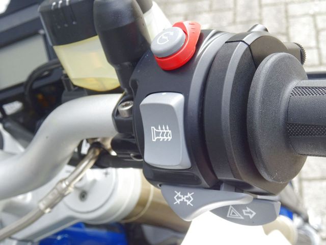 bmw - hp-2-megamoto