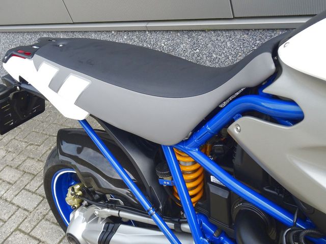 bmw - hp-2-megamoto