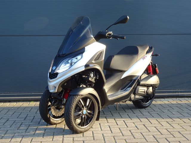 piaggio - mp3-300-hpe-sport