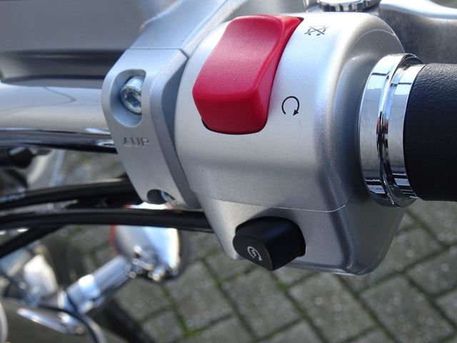 suzuki - c-800-intruder