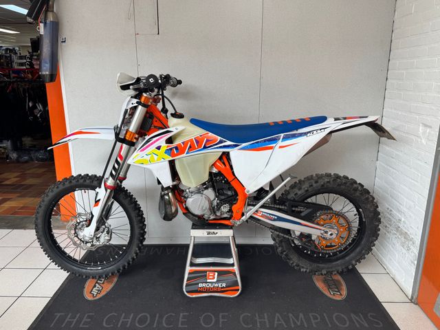 ktm - 250-exc-tpi-six-days