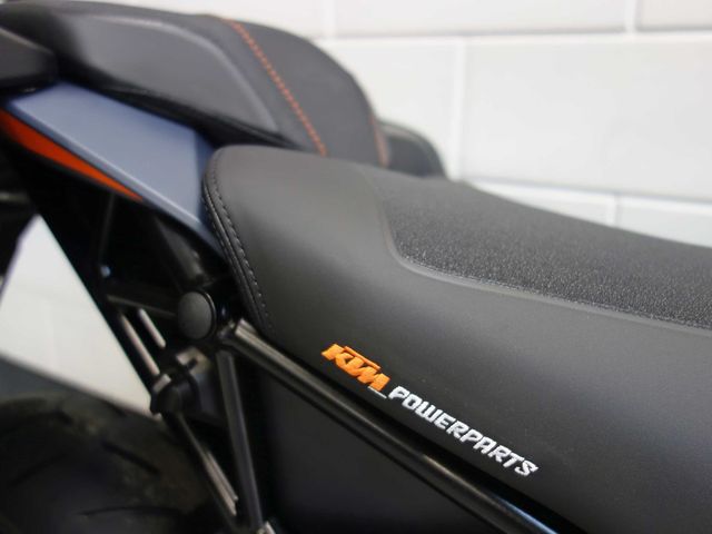 ktm - 1290-super-duke-gt