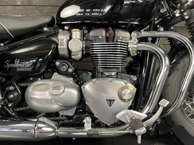 triumph - bonneville-speedmaster