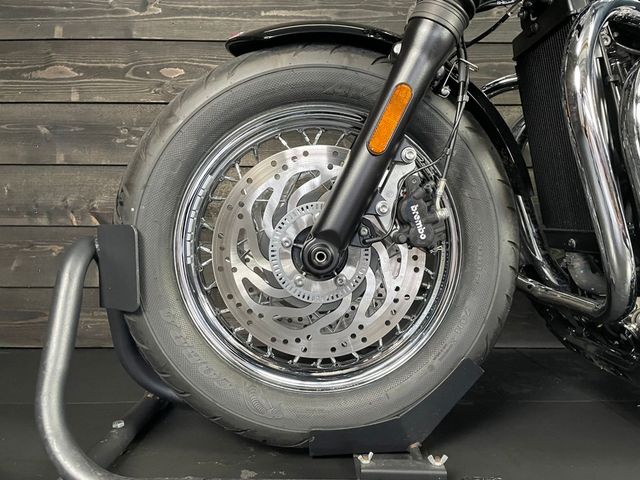 triumph - bonneville-speedmaster
