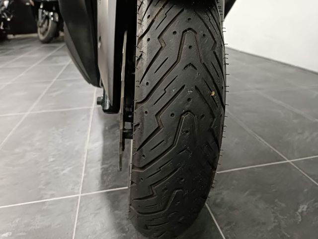yamaha - x-max-300-abs