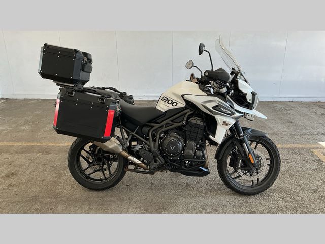 triumph - tiger-1200-xrt