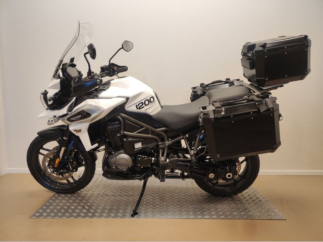 triumph - tiger-1200-xrt